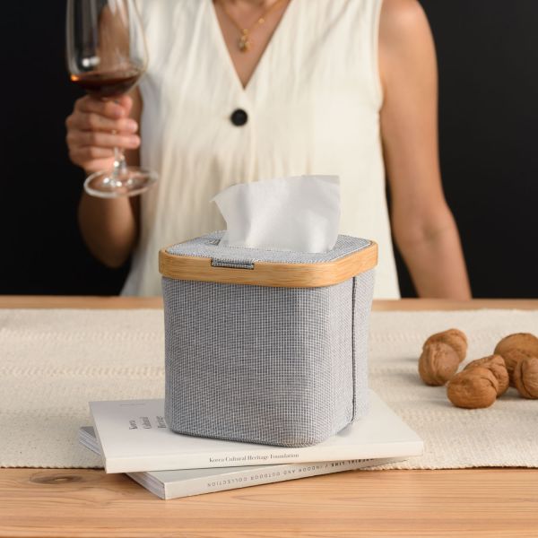 Esobi-Tissue box-Square_23